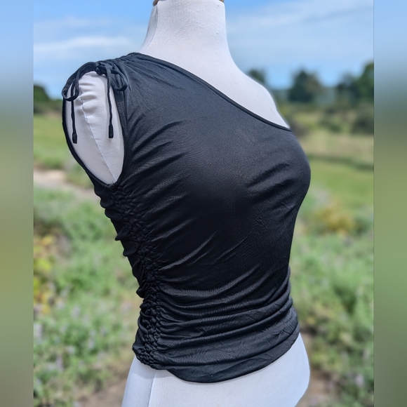 Express Black Asymmetrical Top with Ruched Sides - XS - Picture 2 of 6